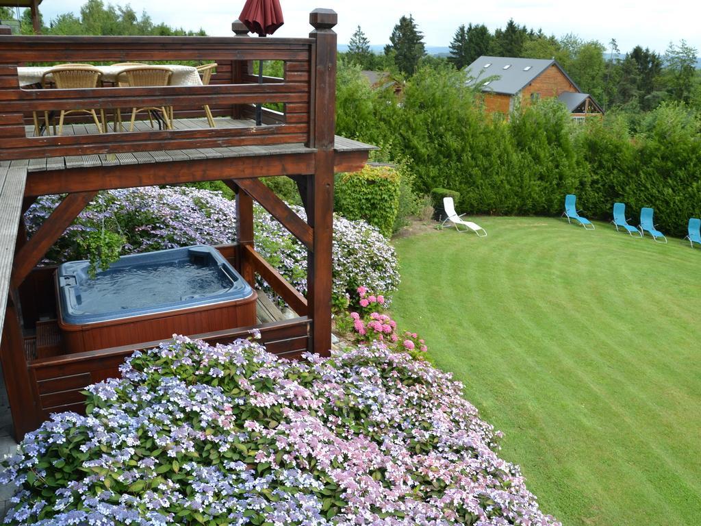 Affluent Chalet In Septon With Bubble Bath Villa Durbuy Eksteriør bilde